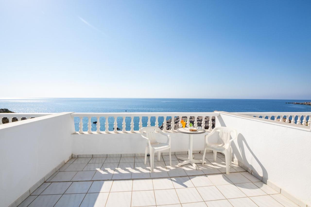 Castelia Bay Hotel Amoopi Exterior photo