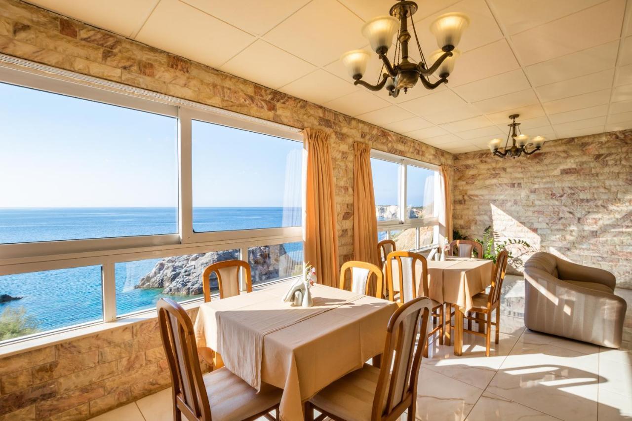 Castelia Bay Hotel Amoopi Exterior photo