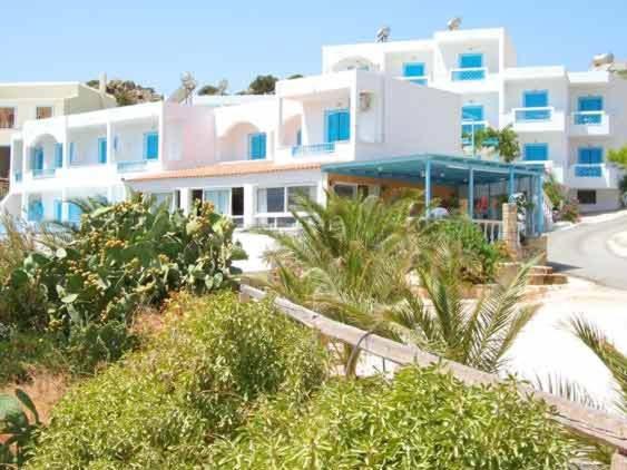 Castelia Bay Hotel Amoopi Exterior photo